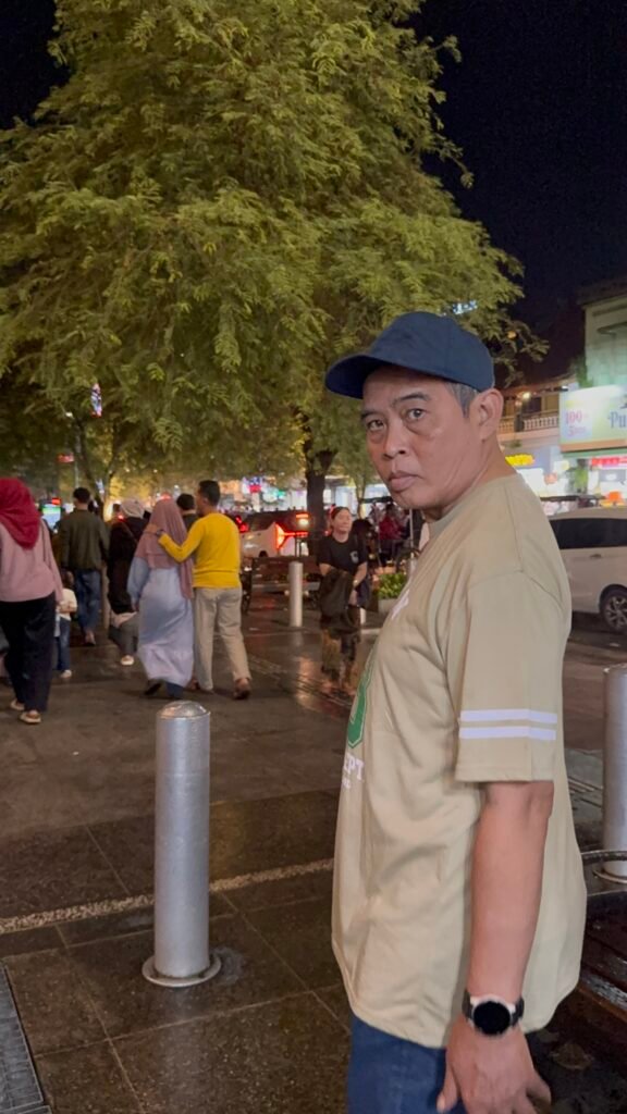 Travel Guides 5 Gem Trips