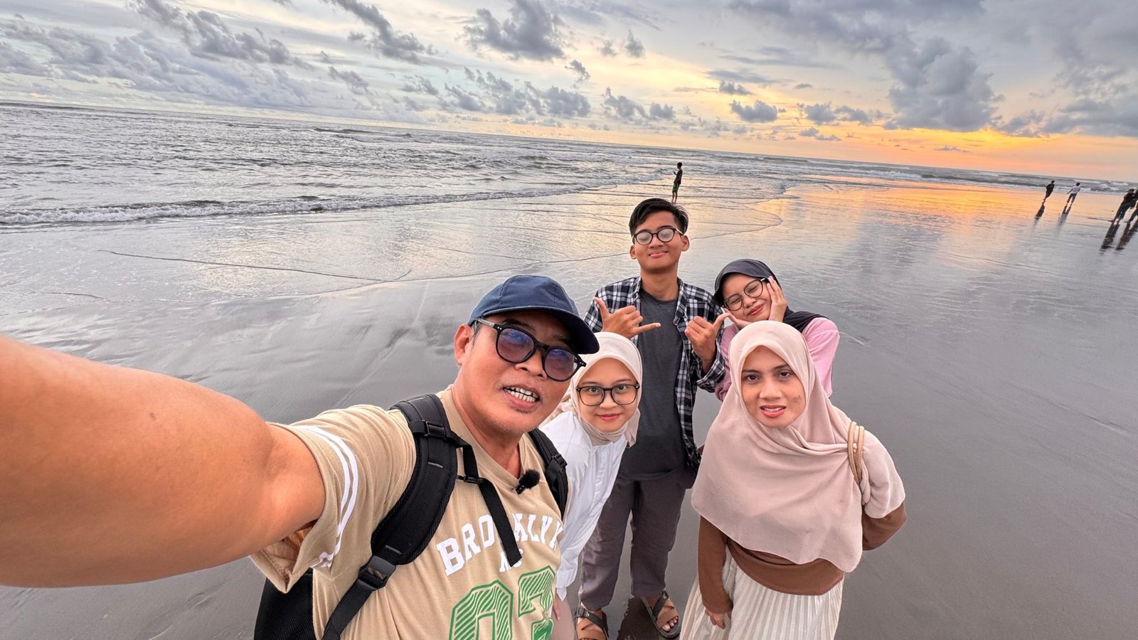 family traveling together exploring hidden gem destinations